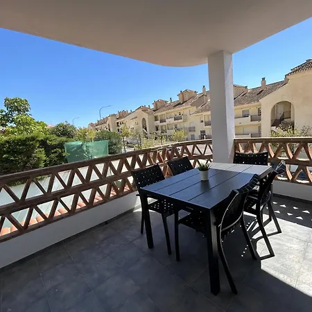 Medus Sea View Andra Apartment *